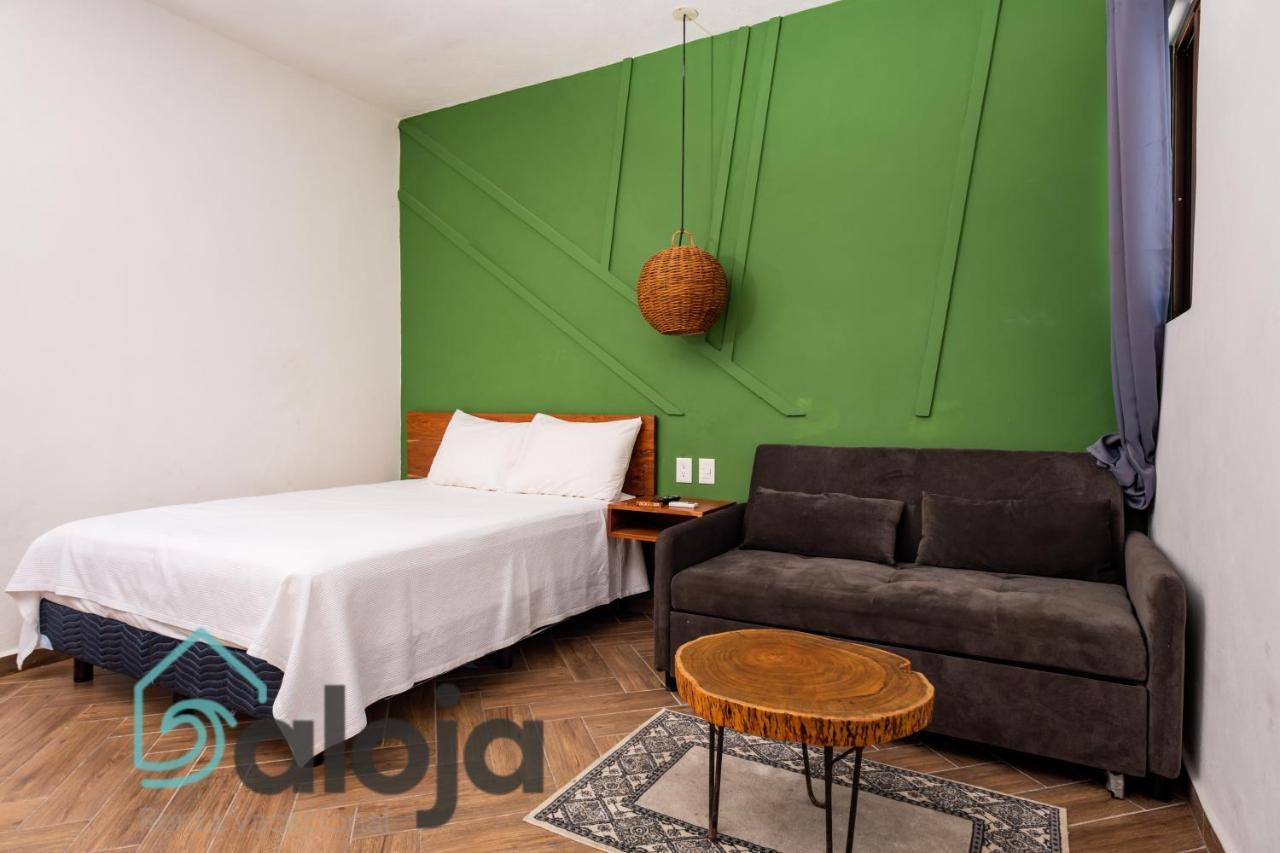 Vica Guest House Con Piscina En La Entrada De La Zona Hotelera Канкун Екстер'єр фото