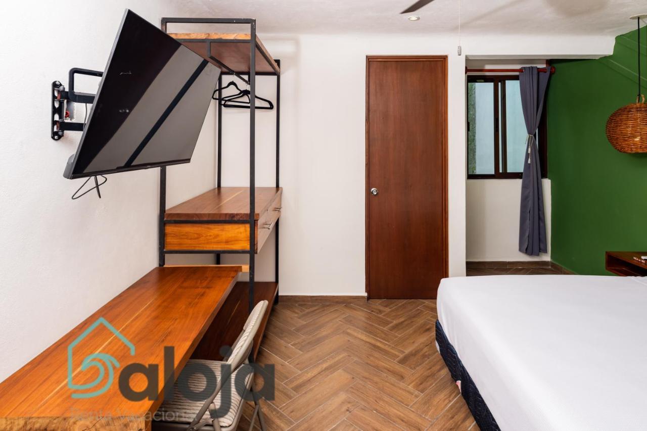 Vica Guest House Con Piscina En La Entrada De La Zona Hotelera Канкун Екстер'єр фото